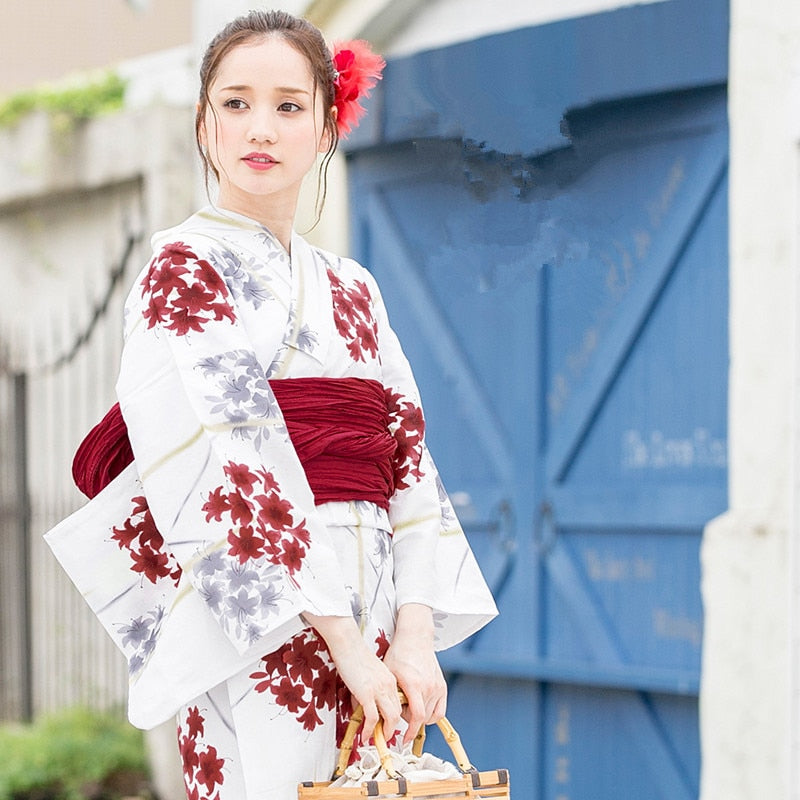 Yukata Blanc Avec Fleurs | MJ FRANKO